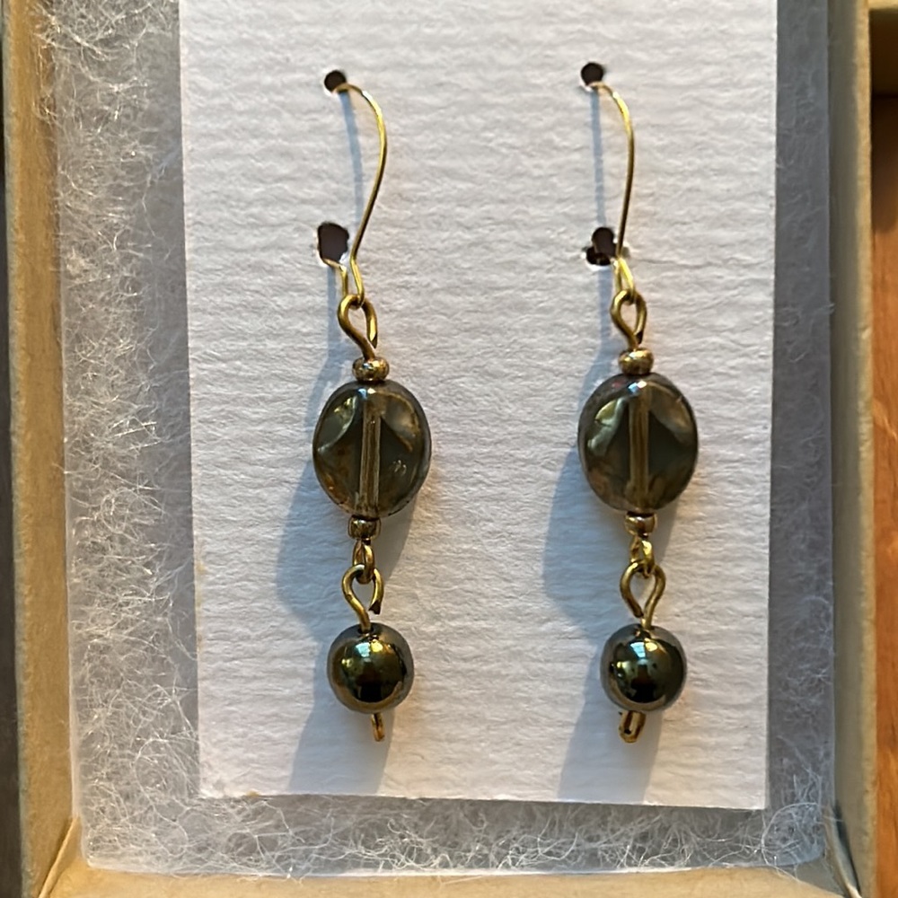 Earrings - Picture 3 of 4